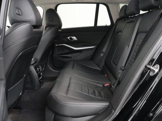 BMW 3 Serie Touring 318i Business Edition Plus | Leder | Stoelverwarming | Carplay | Virtueel dashboard | Cru... ActivLease financial lease