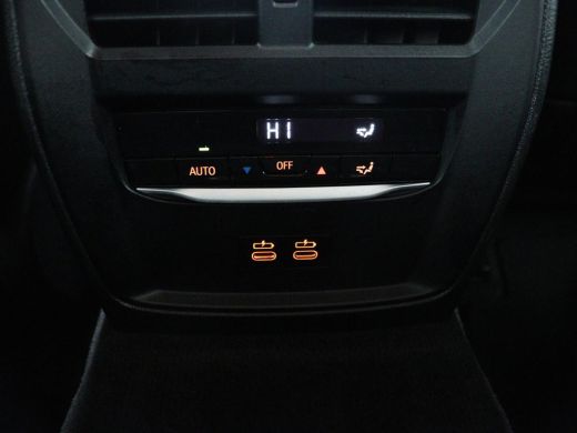 BMW 3 Serie Touring 318i Business Edition Plus | Leder | Stoelverwarming | Carplay | Virtueel dashboard | Cru... ActivLease financial lease
