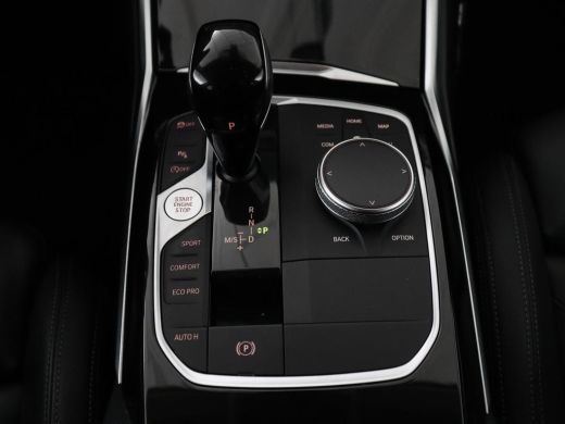BMW 3 Serie Touring 318i Business Edition Plus | Leder | Stoelverwarming | Carplay | Virtueel dashboard | Cru... ActivLease financial lease