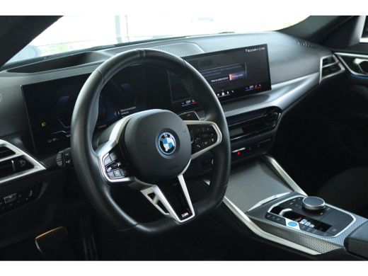 BMW i4 eDrive40 M Sport Edition 84 kWh | SoH 95% | Cruise Control | Schuifdak | 360 Camera | Head-up | S... ActivLease financial lease