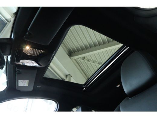 BMW i4 eDrive40 M Sport Edition 84 kWh | SoH 95% | Cruise Control | Schuifdak | 360 Camera | Head-up | S... ActivLease financial lease