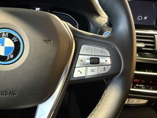 BMW iX3 80 kWh (210kW/286pk) ** LED, LEDER, PANO, MEMORY H&K SOUND, 20-inch LMV ** 1e EIG - UNFALLFREI **... ActivLease financial lease