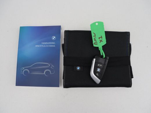 BMW X1 xDrive25e Business Edition Plus | SOH 91,4% | Panoramadak | Leder | Stoelverwarming | Sfeerverlic... ActivLease financial lease