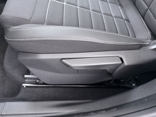 Citroën C3 Max, (2024-10) | Achteruitrijcamera | Dagrijverlichting | Draadloze telefoonlader ActivLease financial lease