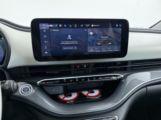 Fiat 500e La Prima 42 kWh | Achteruitrijcamera | Airco (automatisch) | Bestuurdersstoel in hoogte verstelbaar ActivLease financial lease