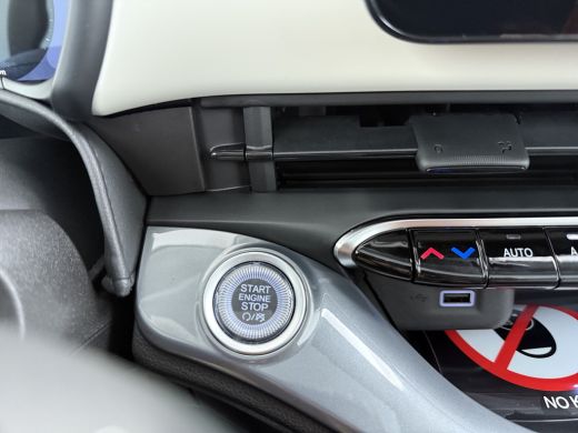 Fiat 500e La Prima 42 kWh | Achteruitrijcamera | Airco (automatisch) | Bestuurdersstoel in hoogte verstelbaar ActivLease financial lease