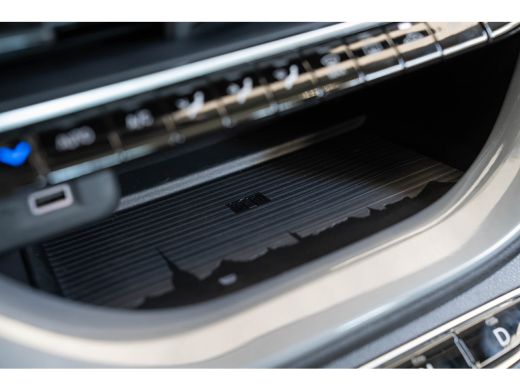 Fiat 500e La Prima 42 kWh | Panoramadak | Camera | Stoelverwarming | Adaptive Cruise Controle | Parkeersens... ActivLease financial lease