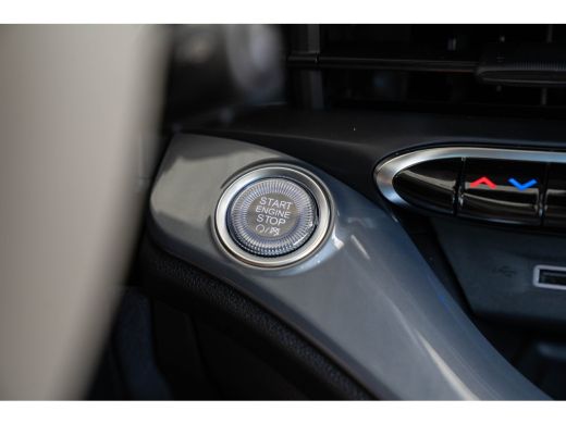 Fiat 500e La Prima 42 kWh | Panoramadak | Camera | Stoelverwarming | Adaptive Cruise Controle | Parkeersens... ActivLease financial lease