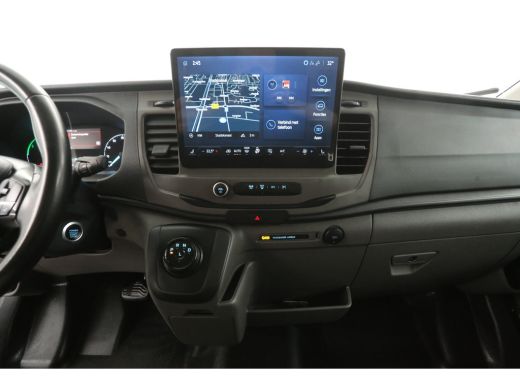Ford E-Transit L3H2 68 kWh | Snelladen | SOH 95% | 360&deg; | Clima | 3 Zits | Cruise | Carplay | Parkeersens. ActivLease financial lease