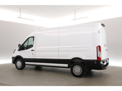 Ford E-Transit L3H2 68 kWh | Snelladen | SOH 95% | 360&deg; | Clima | 3 Zits | Cruise | Carplay | Parkeersens. ActivLease financial lease