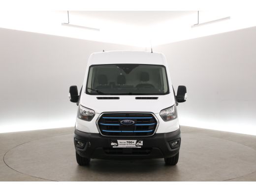 Ford E-Transit L3H2 68 kWh | Snelladen | SOH 95% | 360&deg; | Clima | 3 Zits | Cruise | Carplay | Parkeersens. ActivLease financial lease