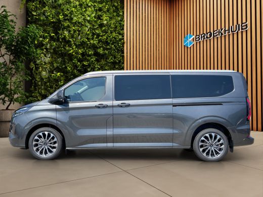 Ford Tourneo Custom Custom Titanium X Plug-in Hybrid 7 pers. | Panoramisch Dak | Elek. Trekhaak | Luxe | Op Voorraad!! ActivLease financial lease