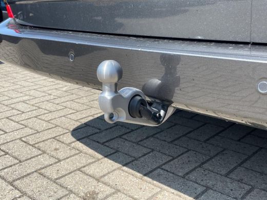 Ford Tourneo Custom Custom Titanium X Plug-in Hybrid 7 pers. | Panoramisch Dak | Elek. Trekhaak | Luxe | Op Voorraad!! ActivLease financial lease