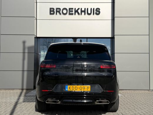 Land Rover Range Rover Sport P460e Momentum Edition | Towing Pack | Head-up | 23 inch | Meridian 3D Surround | Black Pack | Pano ActivLease financial lease