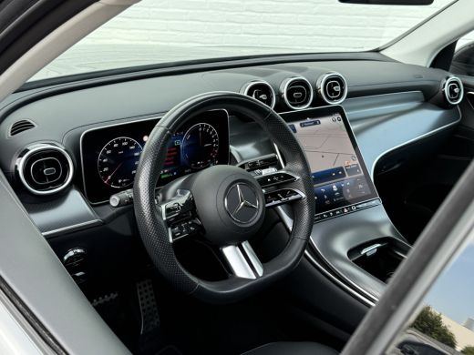 Mercedes-Benz GLC 300e 4MATIC AMG Line | Pano | Trekhaak | Distronic | Camera | 20 inch ActivLease financial lease
