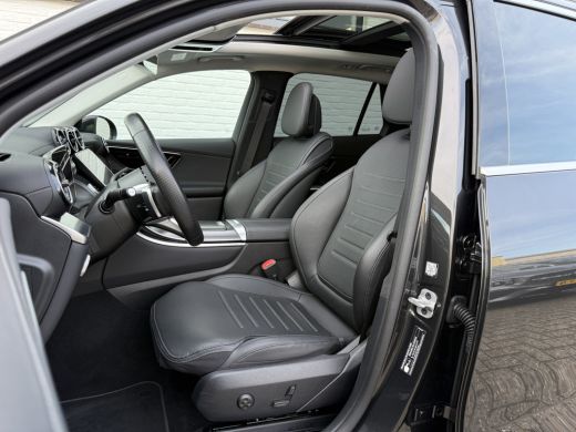 Mercedes-Benz GLC 300e 4MATIC AMG Line | Pano | Trekhaak | Distronic | Camera | 20 inch ActivLease financial lease