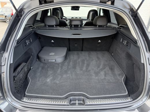 Mercedes-Benz GLC 300e 4MATIC AMG Line | Pano | Trekhaak | Distronic | Camera | 20 inch ActivLease financial lease