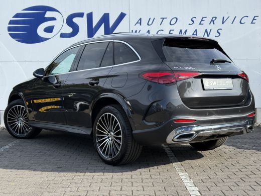 Mercedes-Benz GLC 300e 4MATIC AMG Line | Pano | Trekhaak | Distronic | Camera | 20 inch ActivLease financial lease
