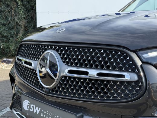 Mercedes-Benz GLC 300e 4MATIC AMG Line | Pano | Trekhaak | Distronic | Camera | 20 inch ActivLease financial lease