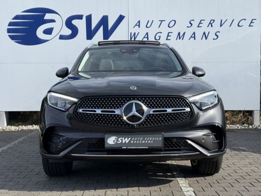 Mercedes-Benz GLC 300e 4MATIC AMG Line | Pano | Trekhaak | Distronic | Camera | 20 inch ActivLease financial lease