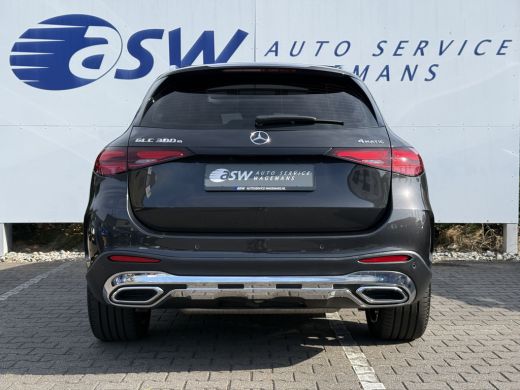 Mercedes-Benz GLC 300e 4MATIC AMG Line | Pano | Trekhaak | Distronic | Camera | 20 inch ActivLease financial lease