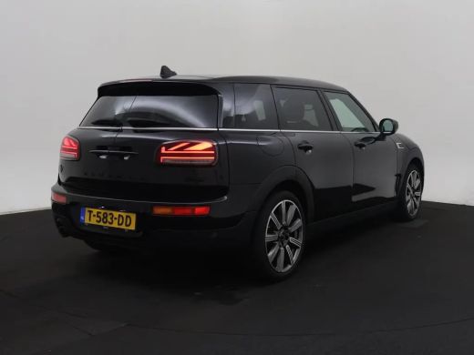 Mini Clubman 1.5 Cooper Yours | Cruise control | Keyless entry | Led koplamen | Achteruitrijcamera | Stoelverw... ActivLease financial lease