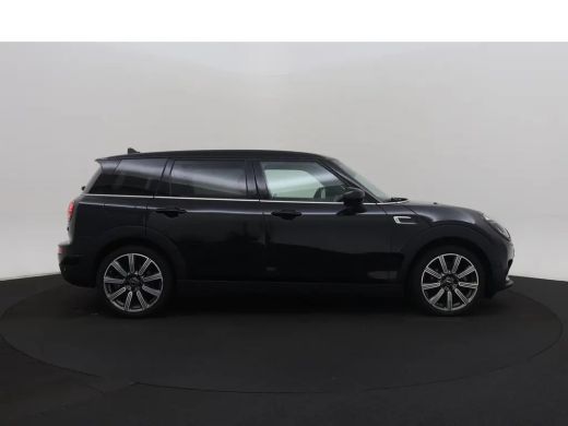 Mini Clubman 1.5 Cooper Yours | Cruise control | Keyless entry | Led koplamen | Achteruitrijcamera | Stoelverw... ActivLease financial lease