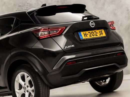 Nissan Juke 1.0 DIG-T N-Connecta Black Sport (APPLE CARPLAY, NAVIGATIE, CLIMATE, CAMERA, SPORTSTOELEN, GETINT... ActivLease financial lease
