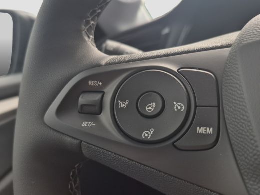 Opel Corsa Edition | Dode hoek waarschuwing | Draadloze Apple Carplay en Android Auto | LED koplampen met LE... ActivLease financial lease