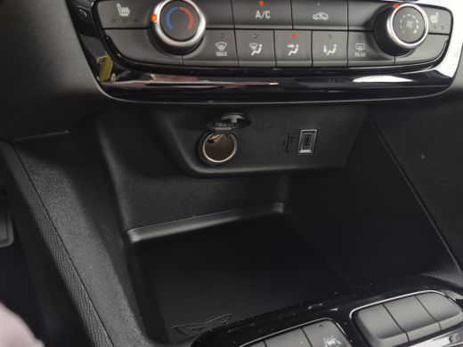 Opel Corsa Edition | Dode hoek waarschuwing | Draadloze Apple Carplay en Android Auto | LED koplampen met LE... ActivLease financial lease