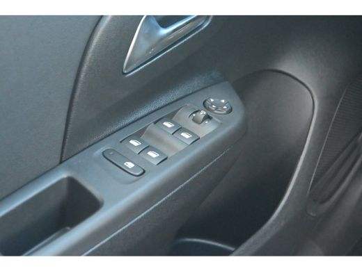 Opel Corsa GS | Dode hoek waarschuwing | IntelliLux LED Matrix-verlichting, inclusief LED matrix koplampen m... ActivLease financial lease