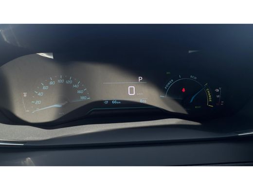 Peugeot e-208 EV Business 50 kWh | Apple Carplay / Android Auto | Camera achter | Parkeer sensoren voor + achter | ActivLease financial lease