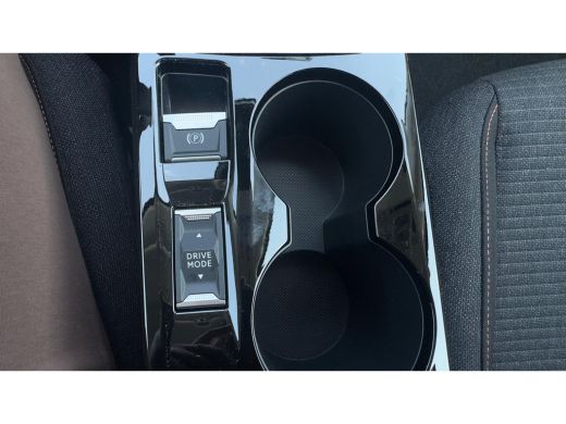 Peugeot e-208 EV Business 50 kWh | Apple Carplay / Android Auto | Camera achter | Parkeer sensoren voor + achter | ActivLease financial lease