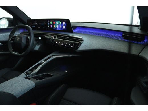 Peugeot e-3008 GT Long Range 230 97 kWh | Adapt. Cruise | Focal Audio | Schuifdak | Stoelverwarming | Elektr. Kl... ActivLease financial lease