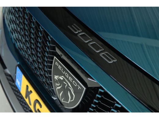 Peugeot e-3008 GT Long Range 230 97 kWh | Adapt. Cruise | Focal Audio | Schuifdak | Stoelverwarming | Elektr. Kl... ActivLease financial lease