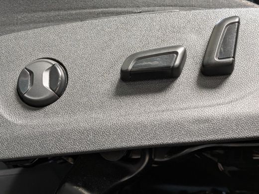 Skoda Enyaq iV 80KWH First Edition 204PK | TREKHAAK | MEMORY | CAMERA | STOEL+STUURVERW. | APP. CONNECT | ADAPT... ActivLease financial lease