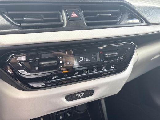 Suzuki Swift 1.2 Select Smart Hybrid ActivLease financial lease