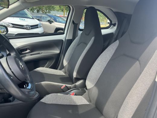 Toyota Aygo 1.0 VVT-i S-CVT Play | All-in prijs | Camera | Automaat | Bluetooth | ActivLease financial lease