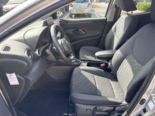 Toyota Yaris 1.5 Hybrid 115 Dynamic ActivLease financial lease