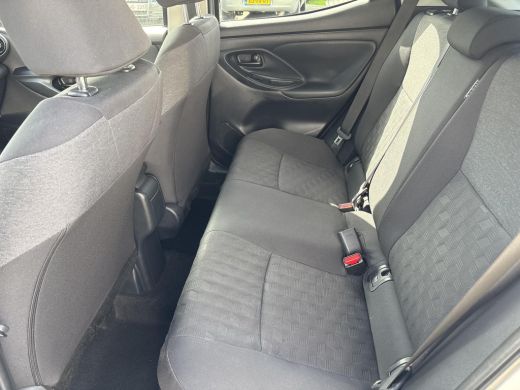 Toyota Yaris 1.5 Hybrid 115 Dynamic ActivLease financial lease