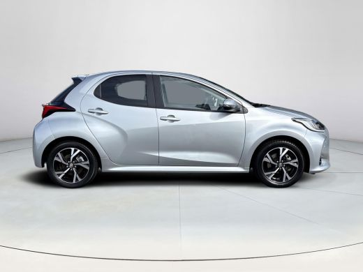 Toyota Yaris 1.5 Hybrid 115 Dynamic ActivLease financial lease