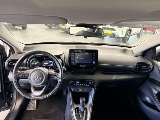 Toyota Yaris 1.5 Hybrid Dynamic ActivLease financial lease
