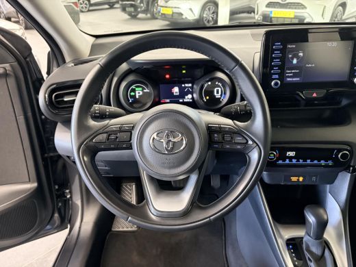 Toyota Yaris 1.5 Hybrid Dynamic ActivLease financial lease
