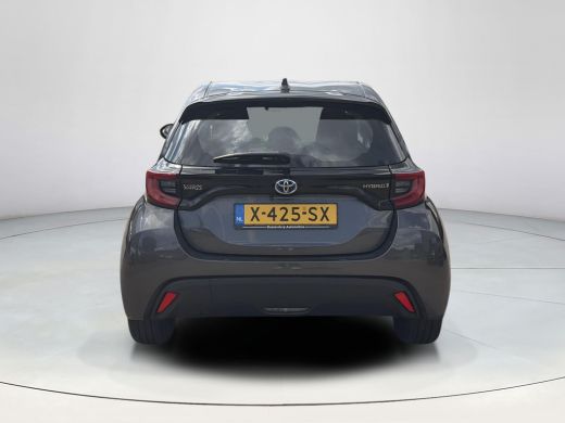 Toyota Yaris 1.5 Hybrid Dynamic ActivLease financial lease