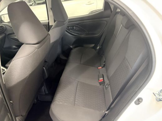 Toyota Yaris 1.5 Hybrid Dynamic ActivLease financial lease