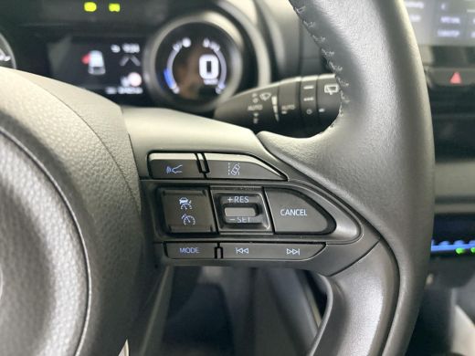 Toyota Yaris 1.5 Hybrid Dynamic ActivLease financial lease