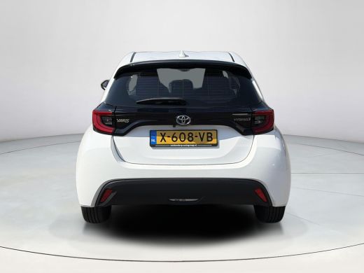 Toyota Yaris 1.5 Hybrid Dynamic ActivLease financial lease