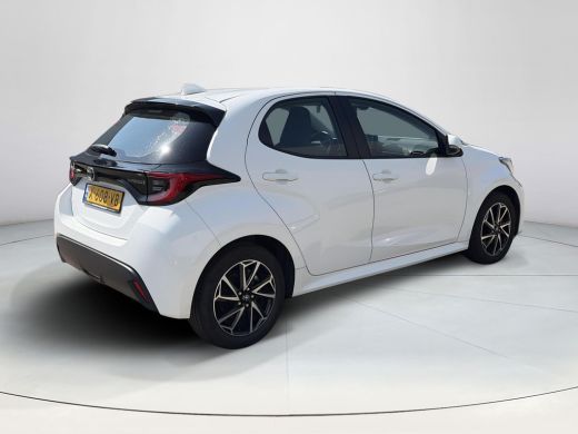 Toyota Yaris 1.5 Hybrid Dynamic ActivLease financial lease