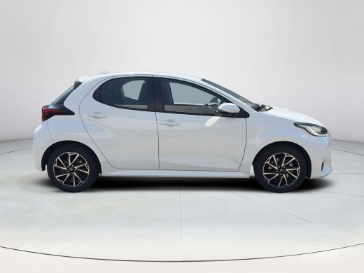 Toyota Yaris 1.5 Hybrid Dynamic ActivLease financial lease
