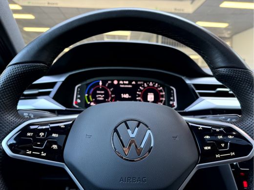 Volkswagen Arteon 1.4 TSI eHybrid R-Line Business+ 45612km, Vol Opties!! ActivLease financial lease